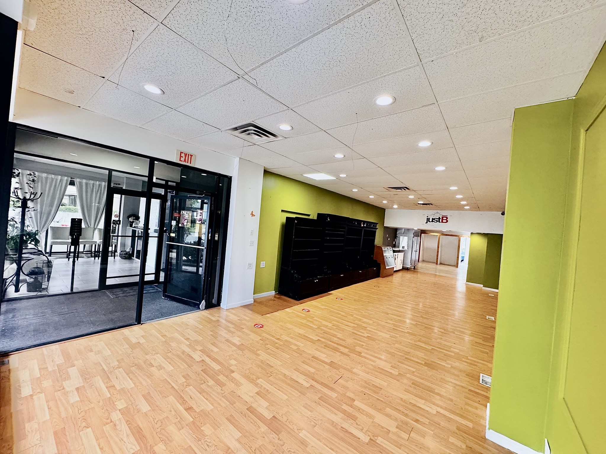 878 Sumner Ave, Springfield, MA 01108 - Image 4