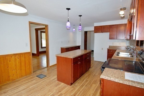 851 Lancaster St, Leominster, MA 01453 - Image 11