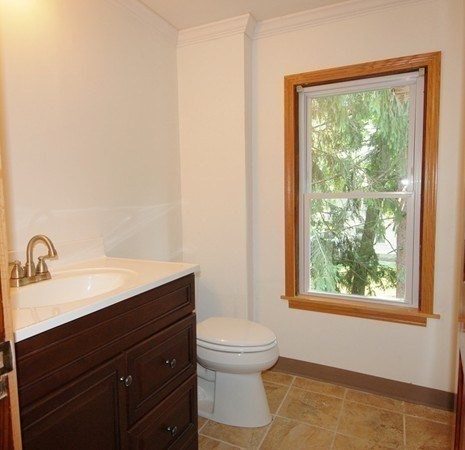 851 Lancaster St, Leominster, MA 01453 - Image 15