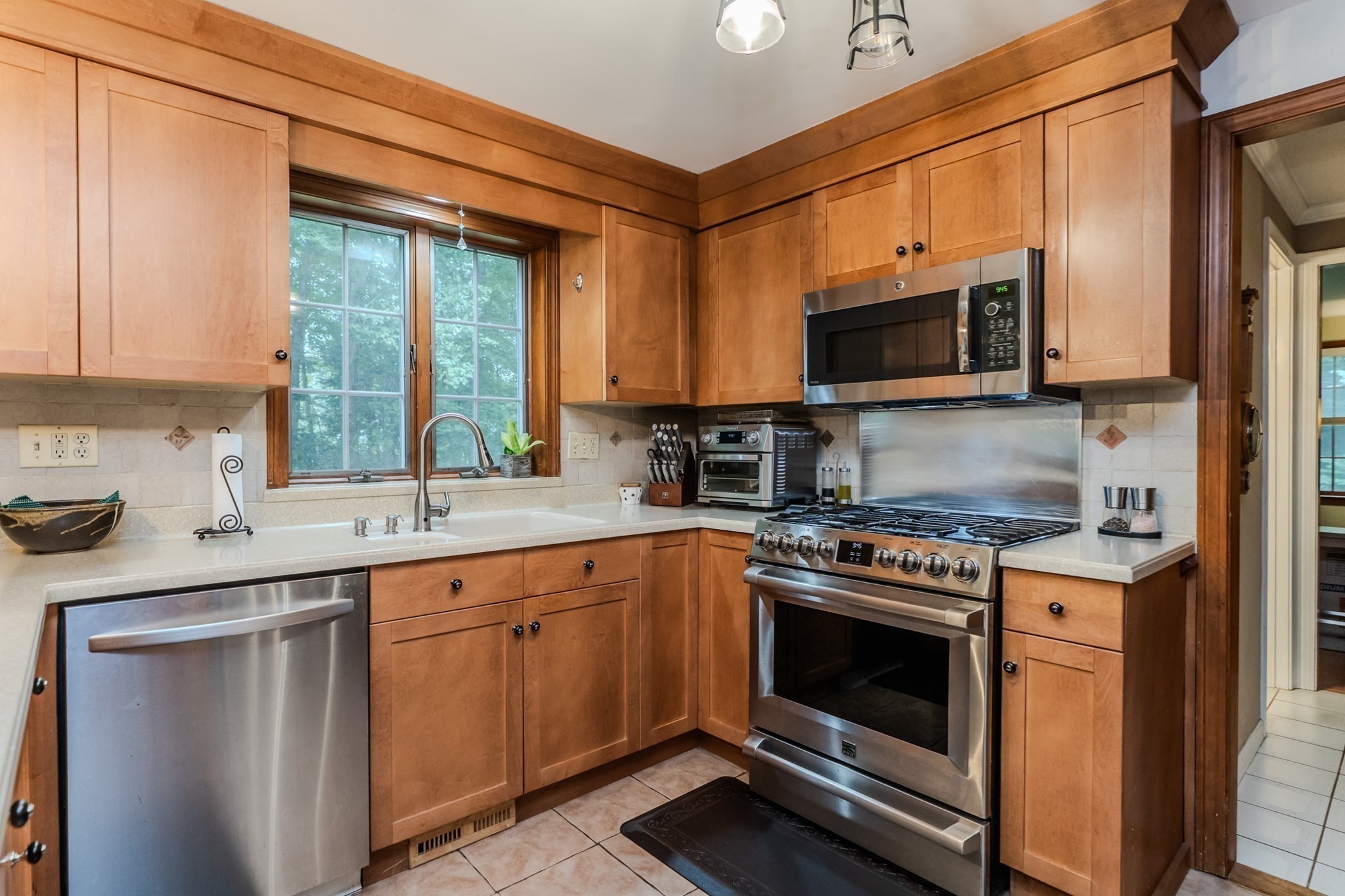 225 Maynard Rd, Wilbraham, MA 01095 - Image 13