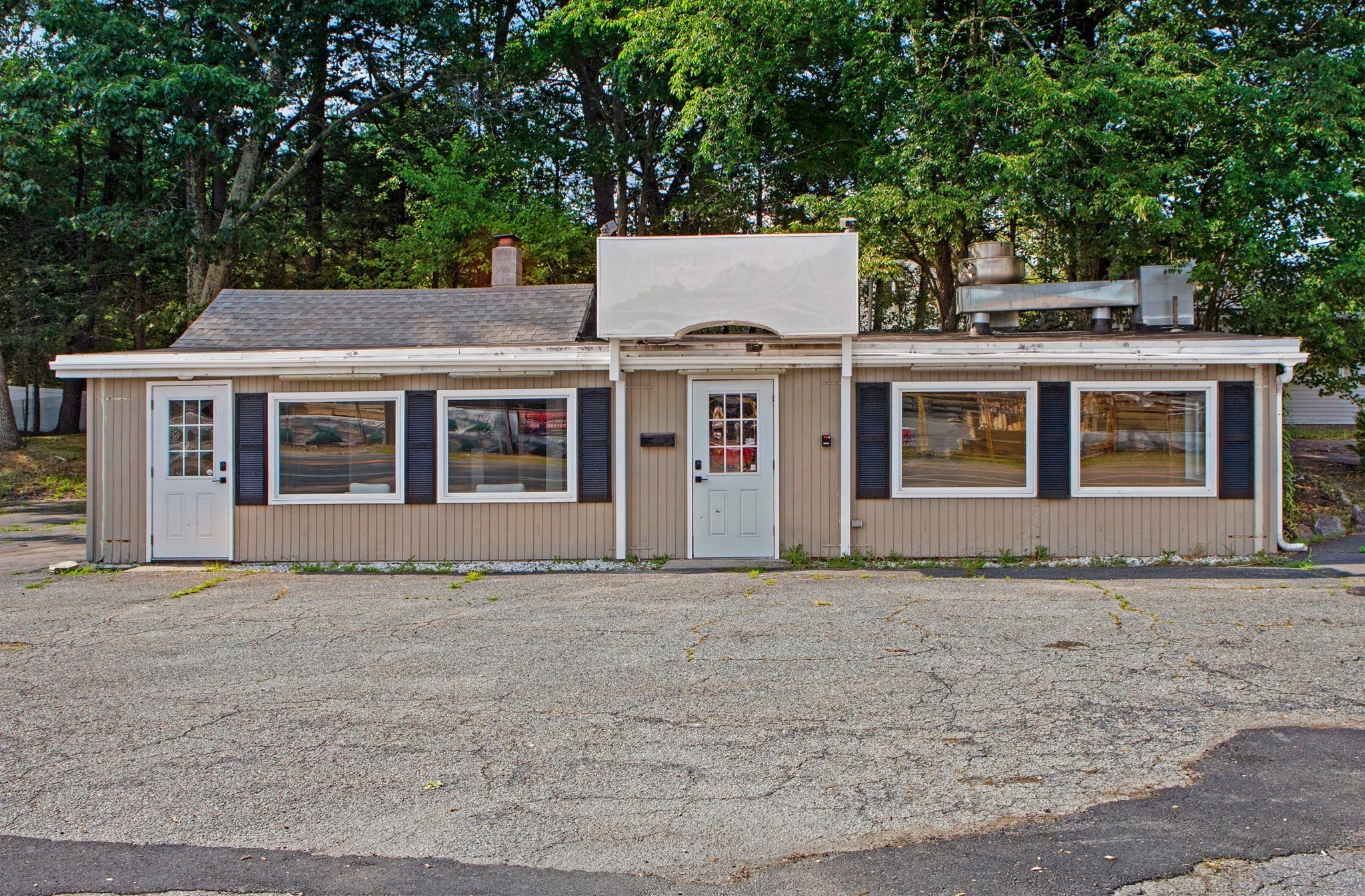 165 Massachusetts Ave, Lunenburg, MA 01462 - Image 1