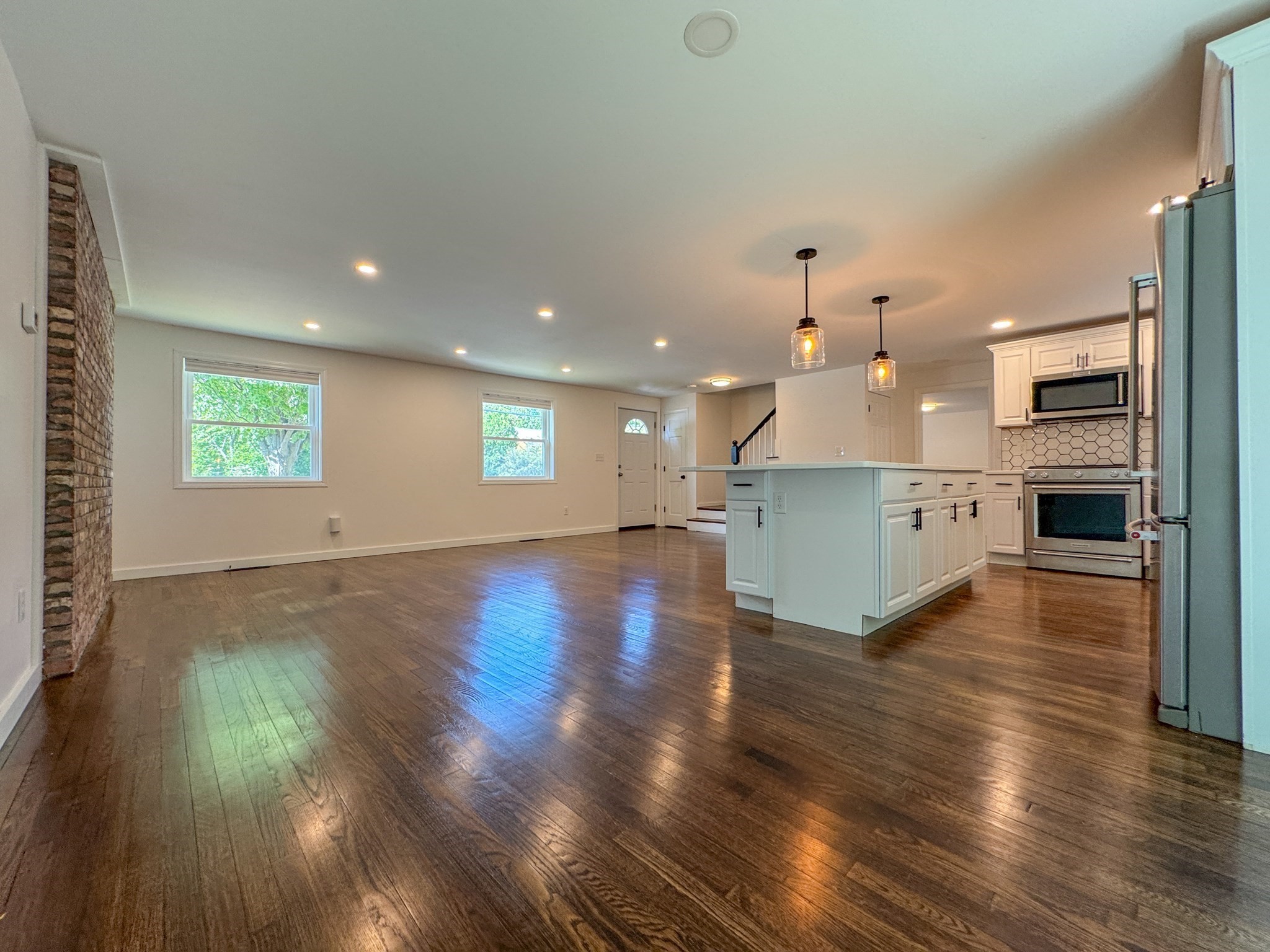 282 Pleasant St, Marblehead, MA 01945 - Image 13