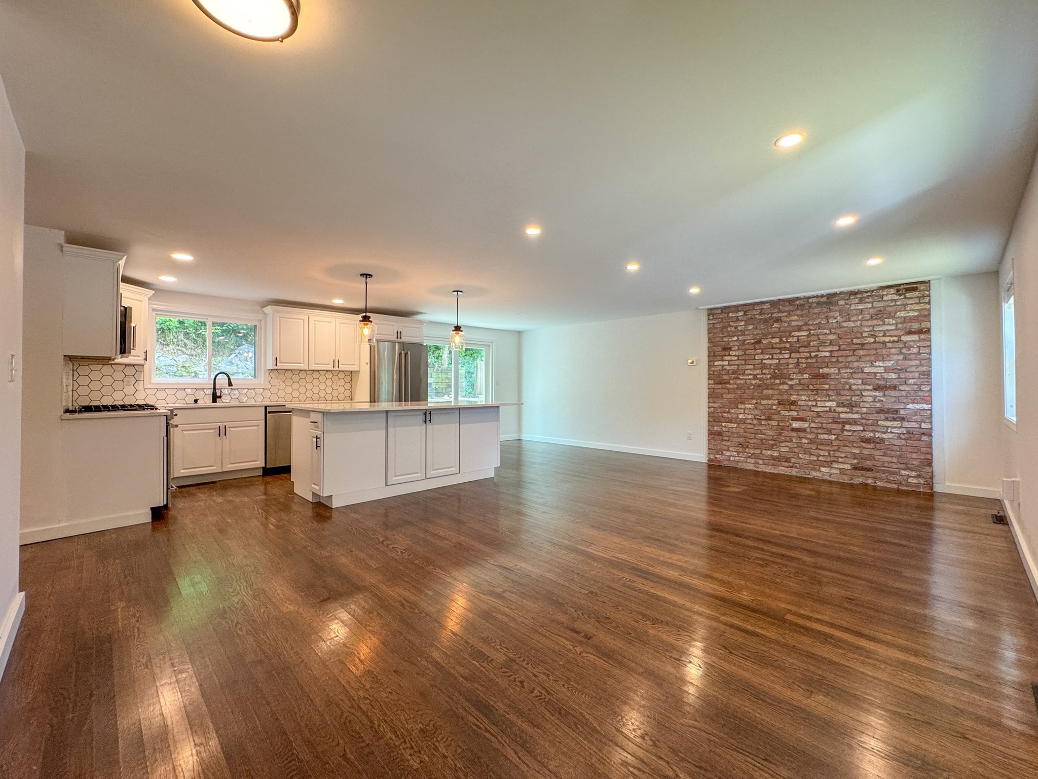 282 Pleasant St, Marblehead, MA 01945 - Image 9