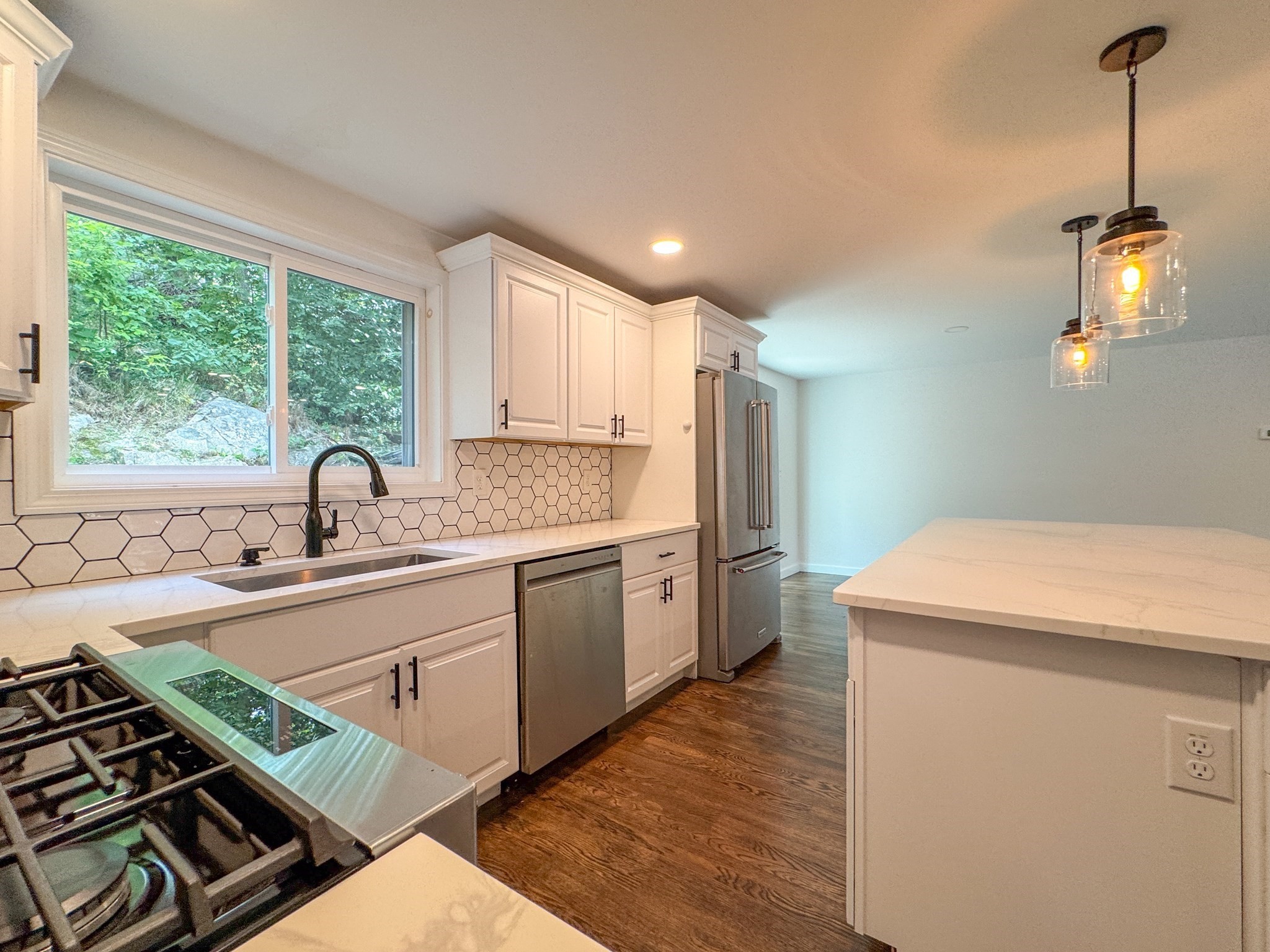 282 Pleasant St, Marblehead, MA 01945 - Image 10