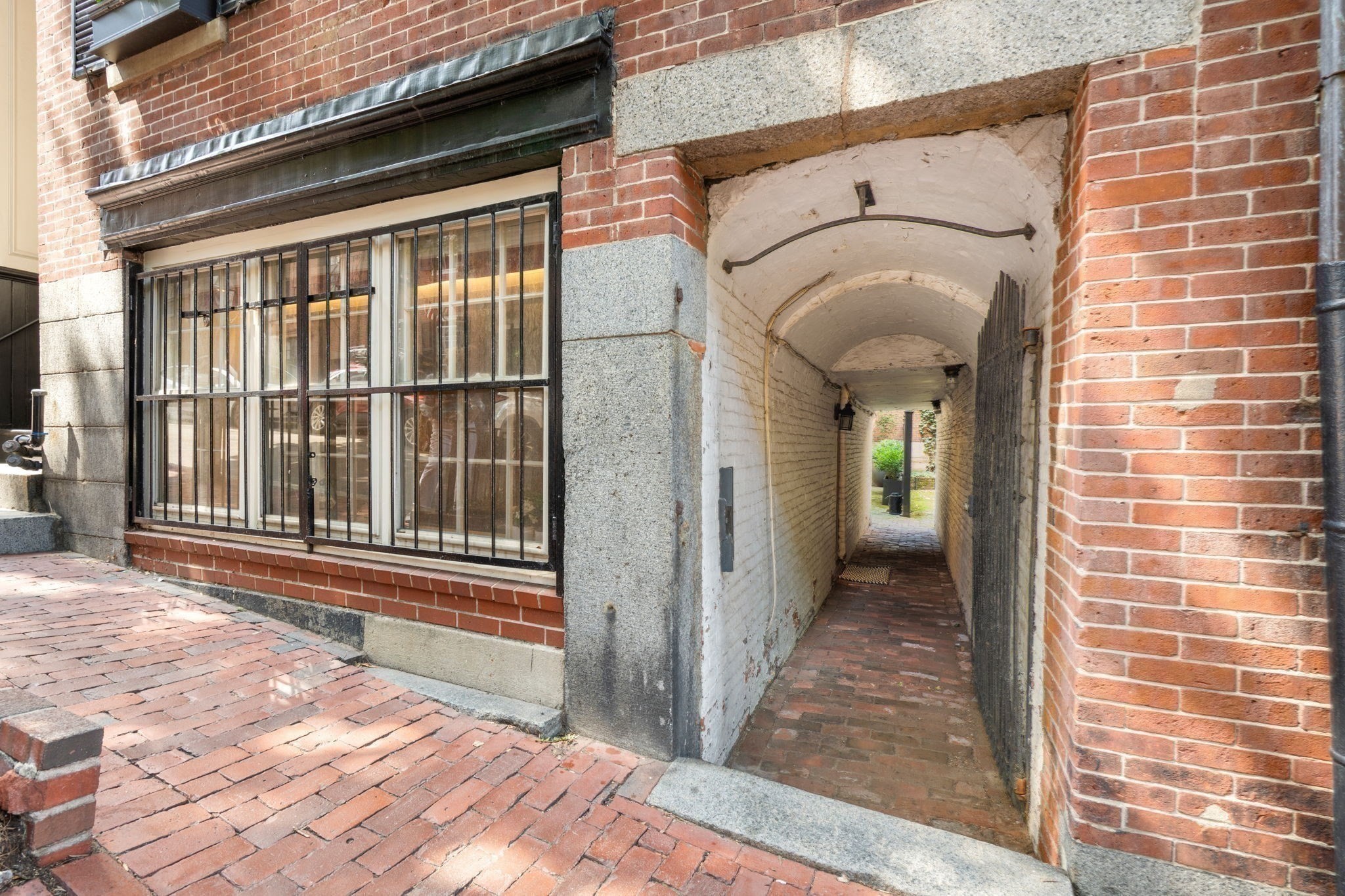 14 Joy Unit 1, Beacon Hill, Boston, MA 02114 - Image 18