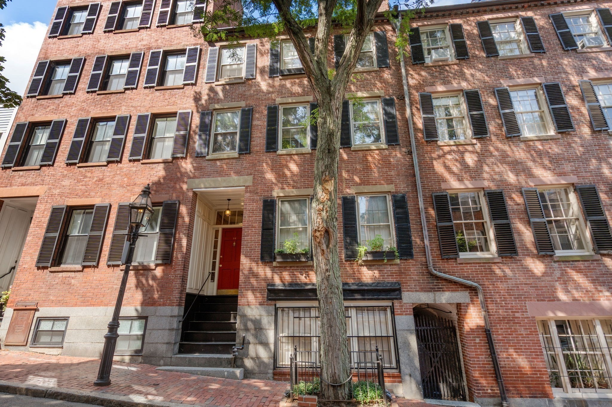 14 Joy Unit 1, Beacon Hill, Boston, MA 02114 - Image 21