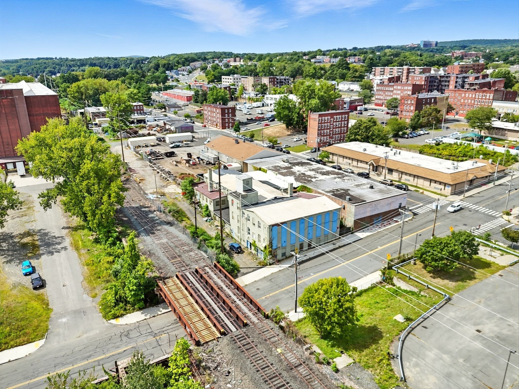 90 Sargeant St, Holyoke, MA 01040 - Image 2