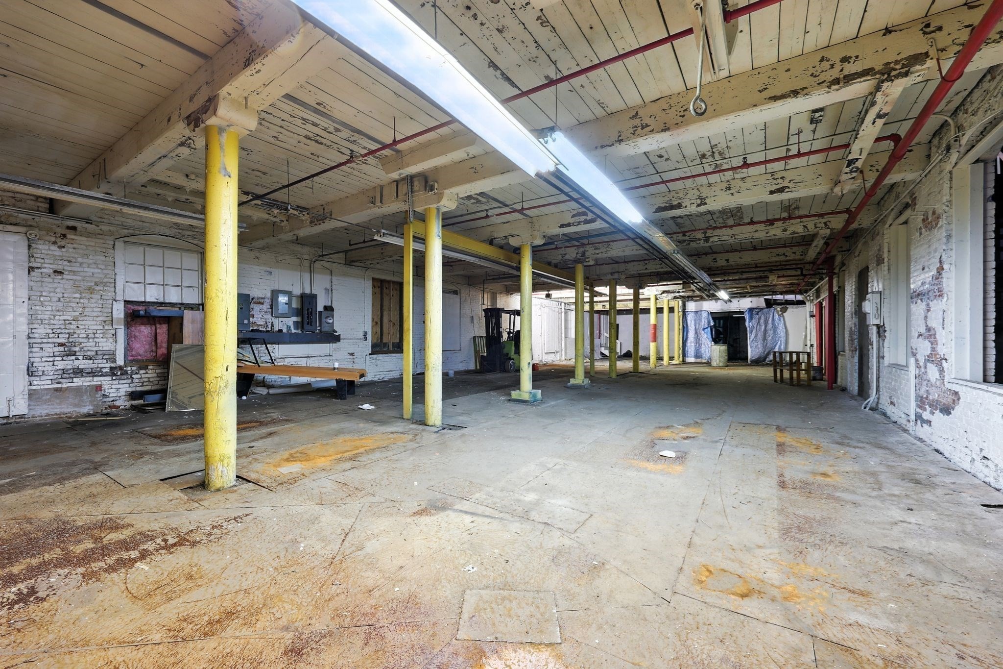 90 Sargeant St, Holyoke, MA 01040 - Image 14