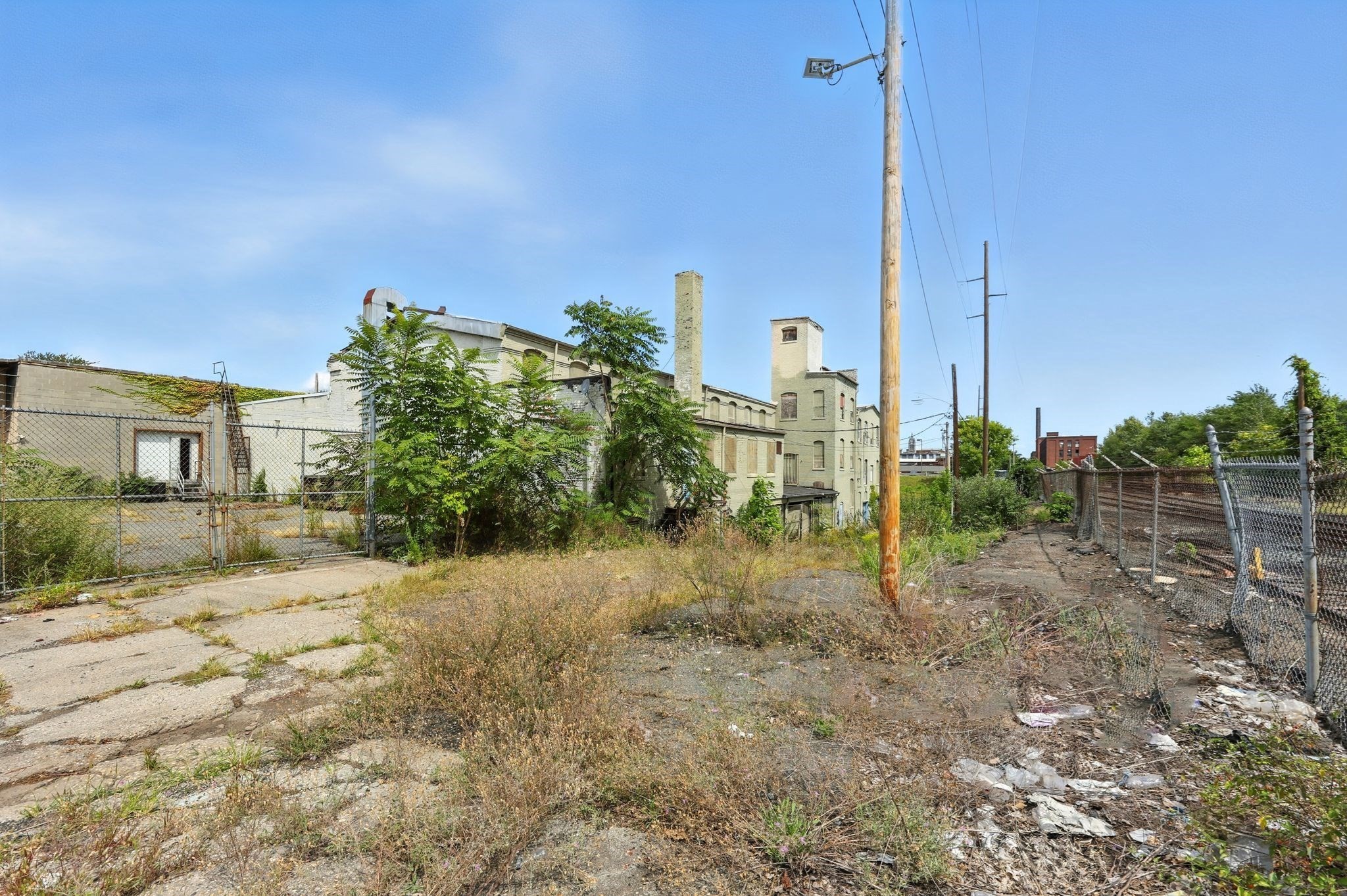 90 Sargeant St, Holyoke, MA 01040 - Image 20