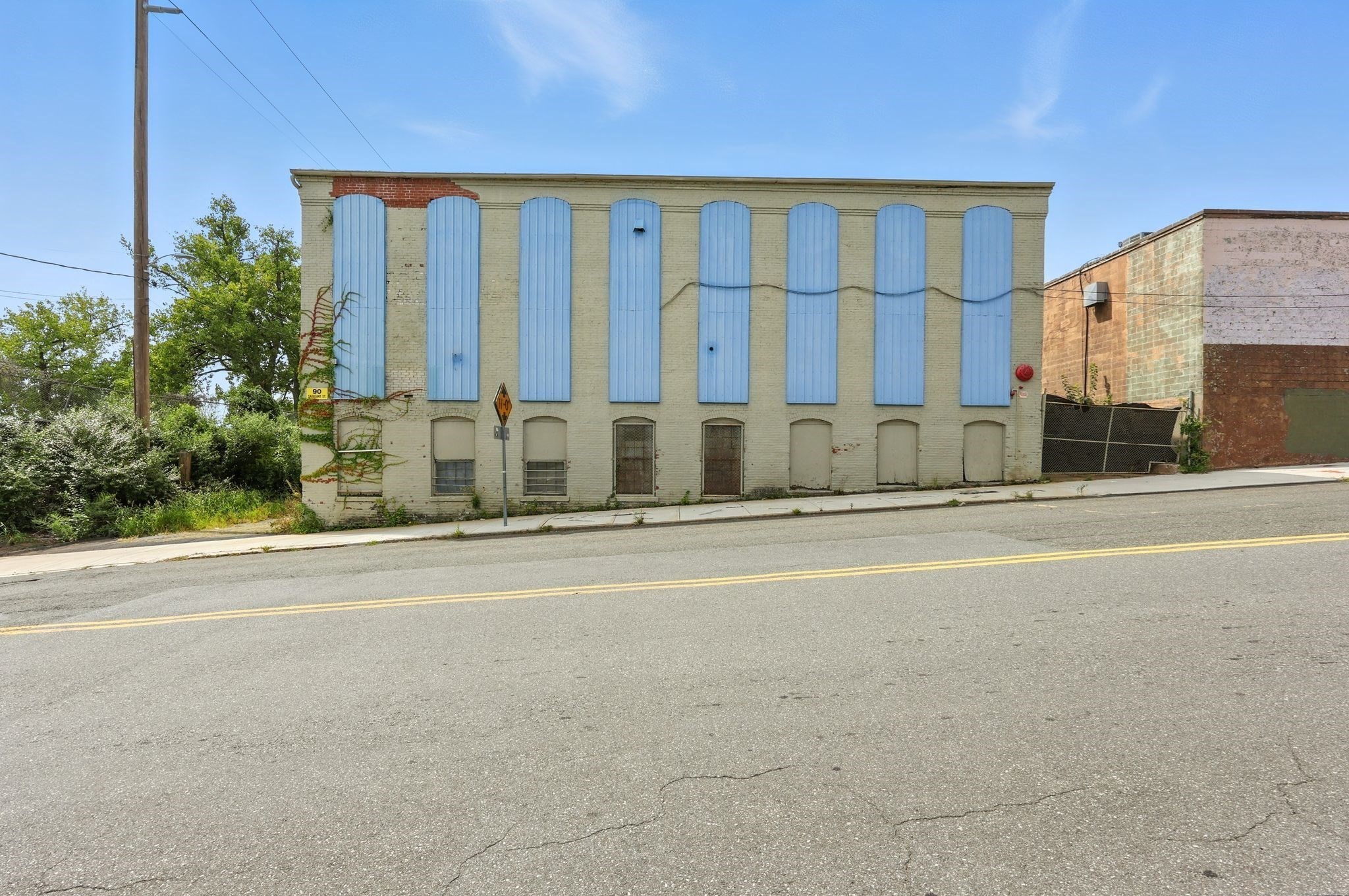 90 Sargeant St, Holyoke, MA 01040 - Image 3