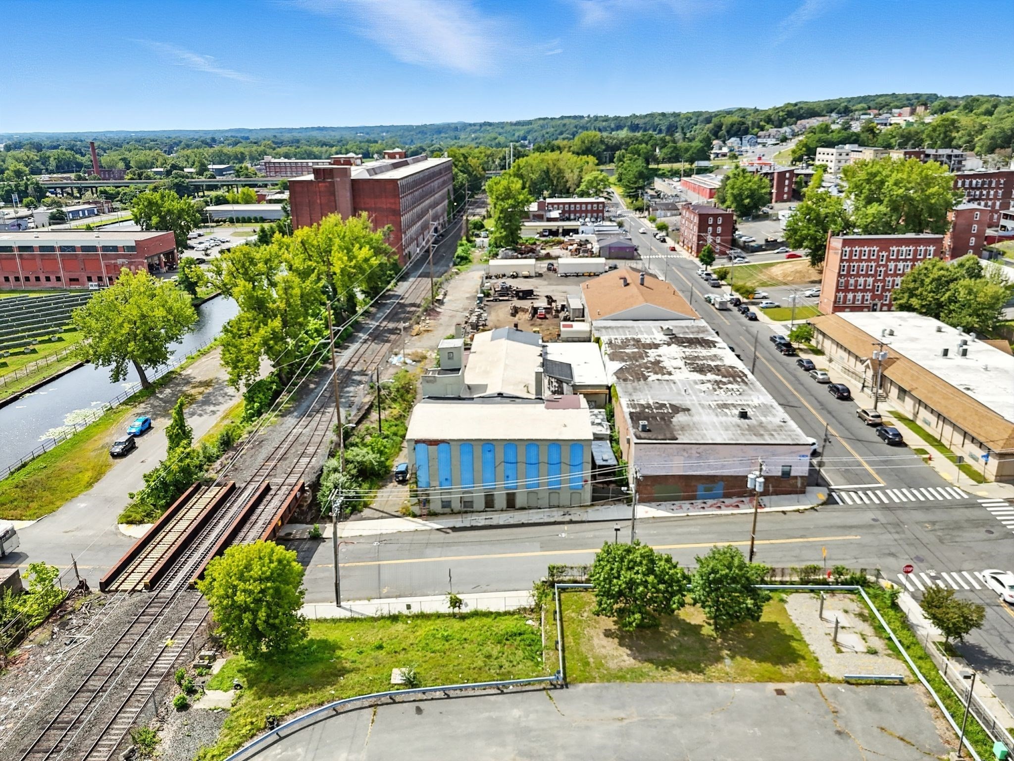 90 Sargeant St, Holyoke, MA 01040 - Image 21