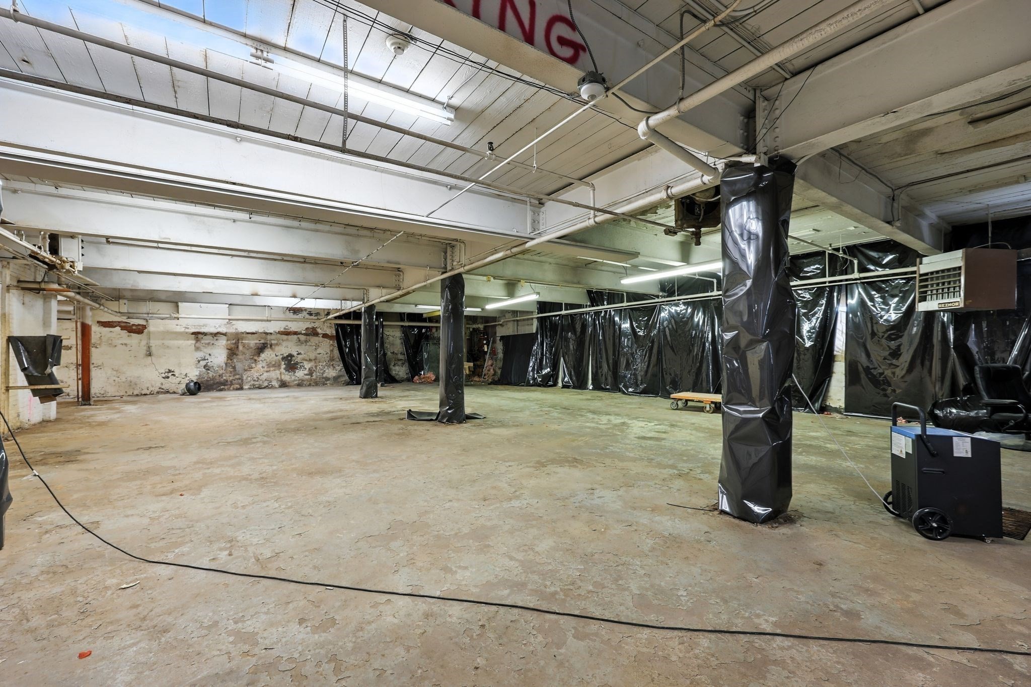 90 Sargeant St, Holyoke, MA 01040 - Image 6