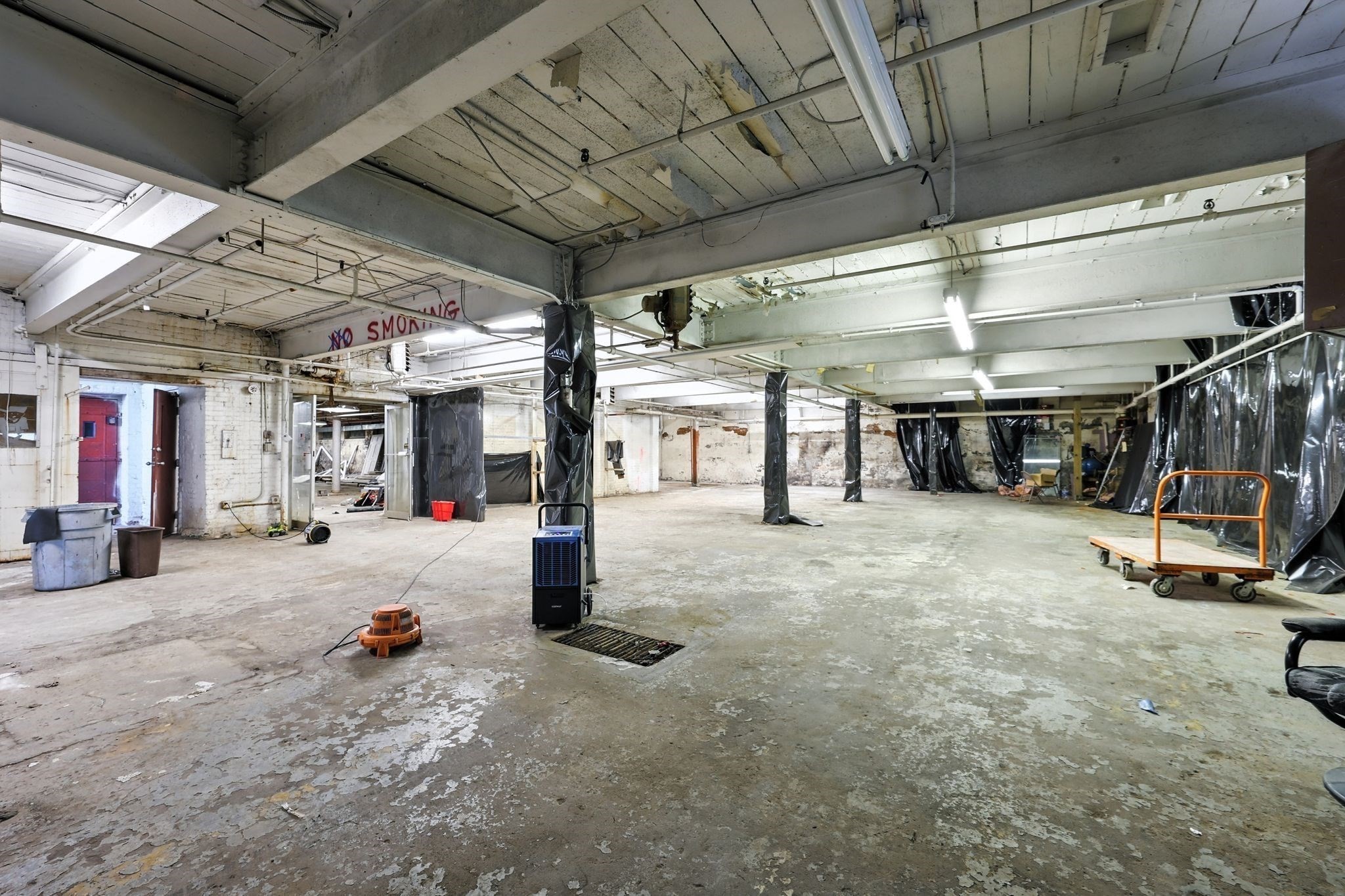 90 Sargeant St, Holyoke, MA 01040 - Image 8