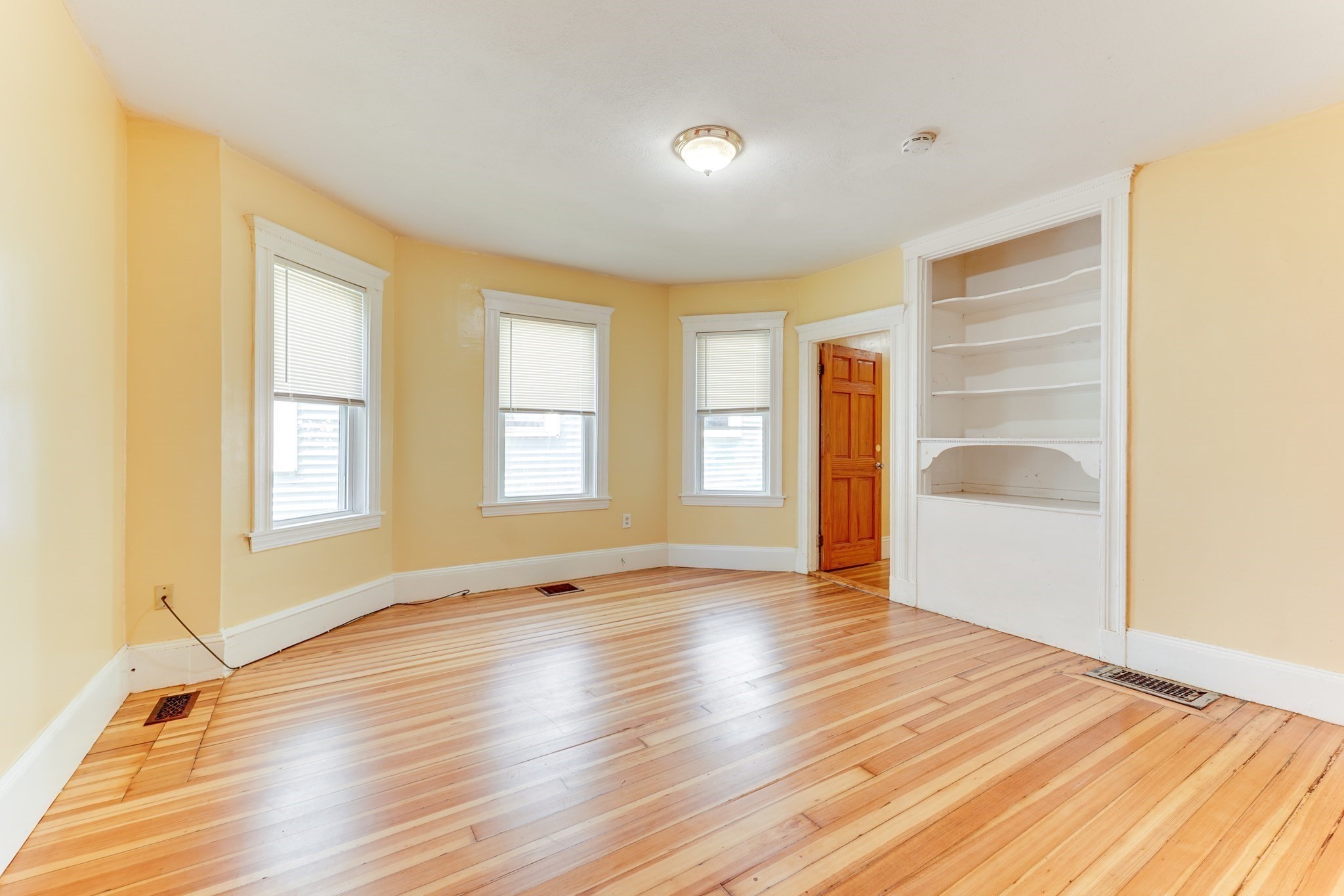 8 Ridgewood St, Dorchester, Boston, MA 02122 - Image 3