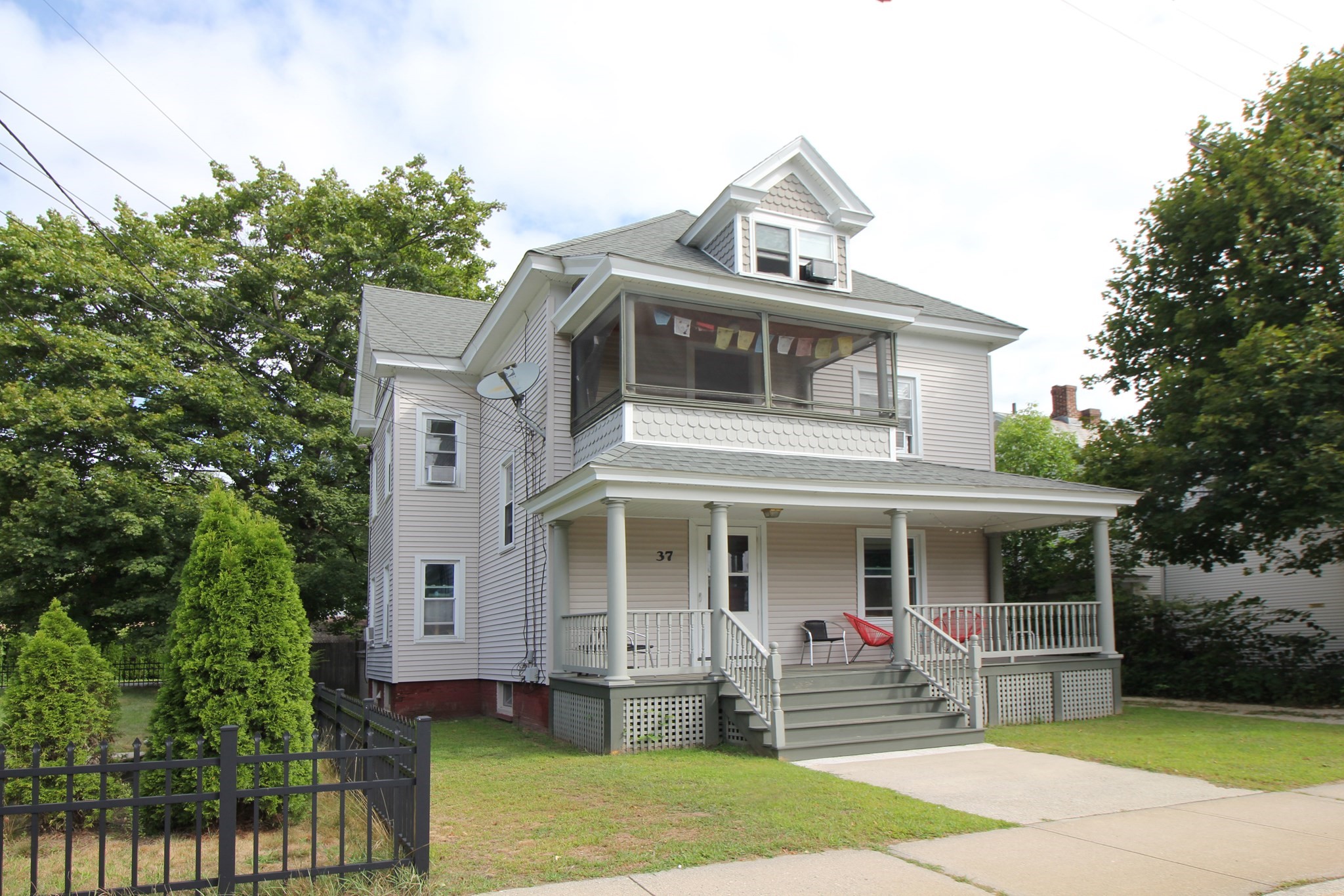 37 Finn Street, Northampton, MA 01060