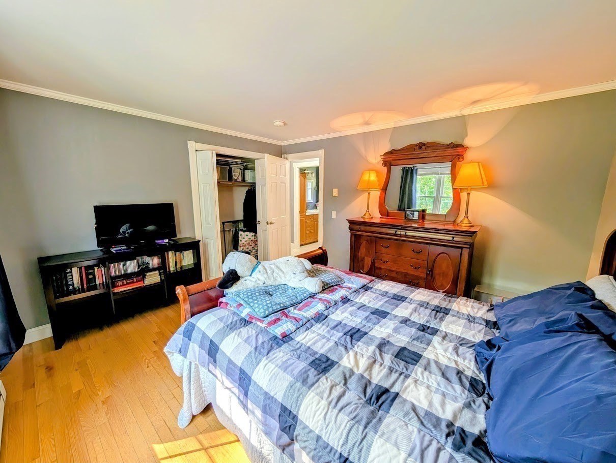 10 Harrington Rd, Charlton, MA 01507 - Image 12