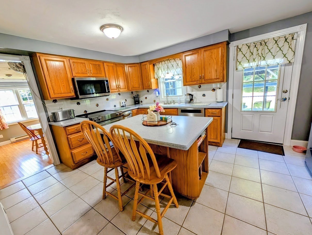 10 Harrington Rd, Charlton, MA 01507 - Image 5