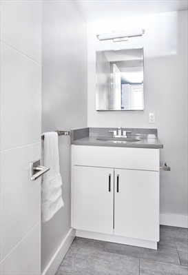 630 Washington, Apt 407