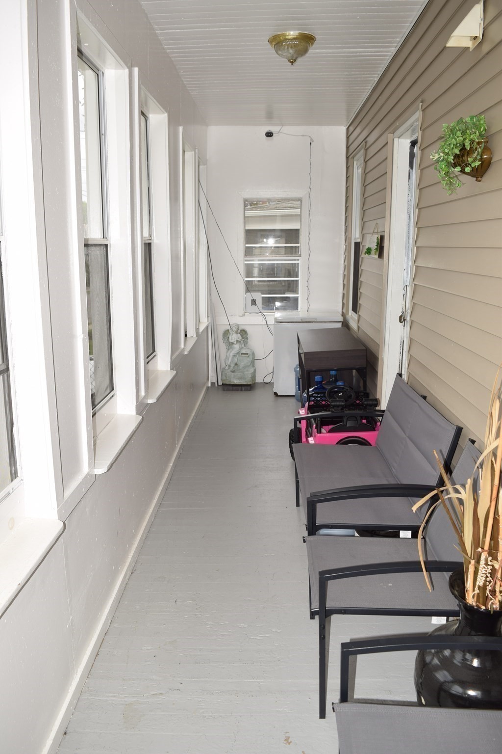 5 Vernon St, Holyoke, MA 01040 - Image 25