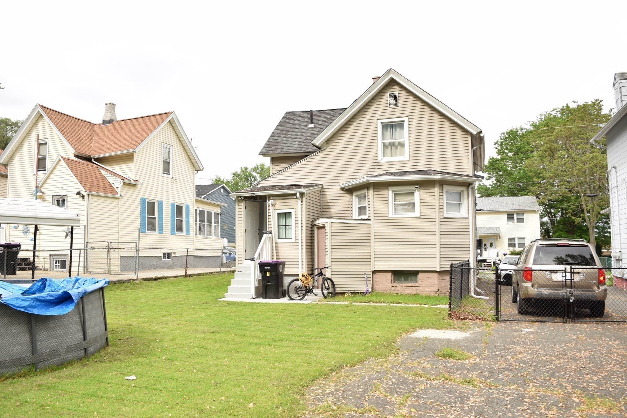 5 Vernon St, Holyoke, MA 01040 - Image 30