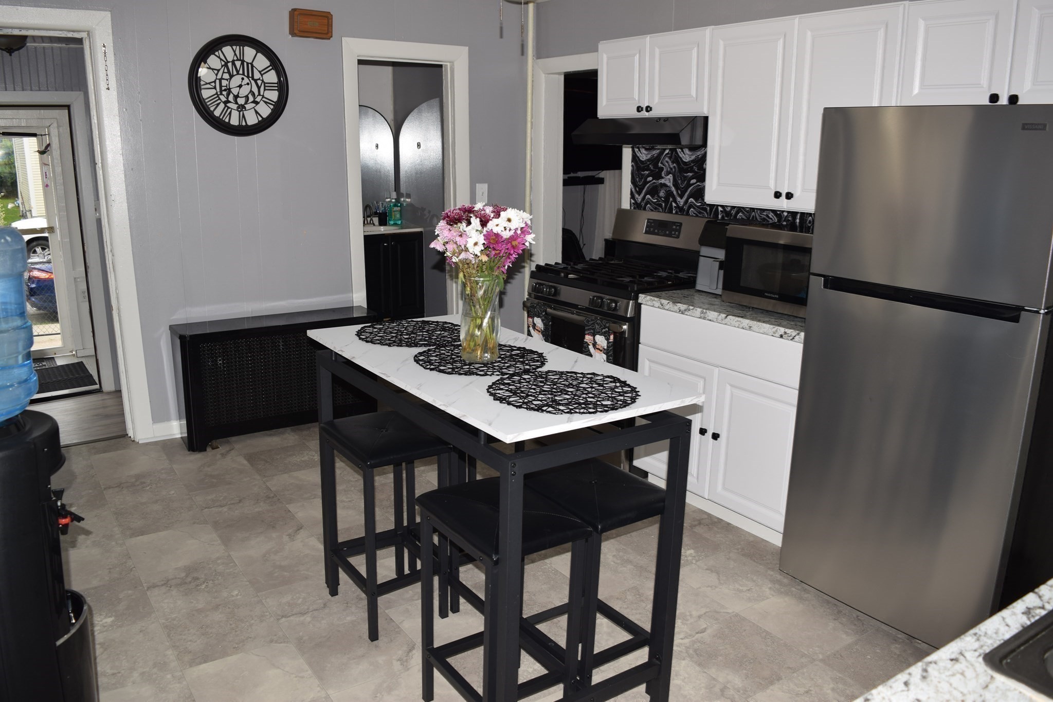 5 Vernon St, Holyoke, MA 01040 - Image 7