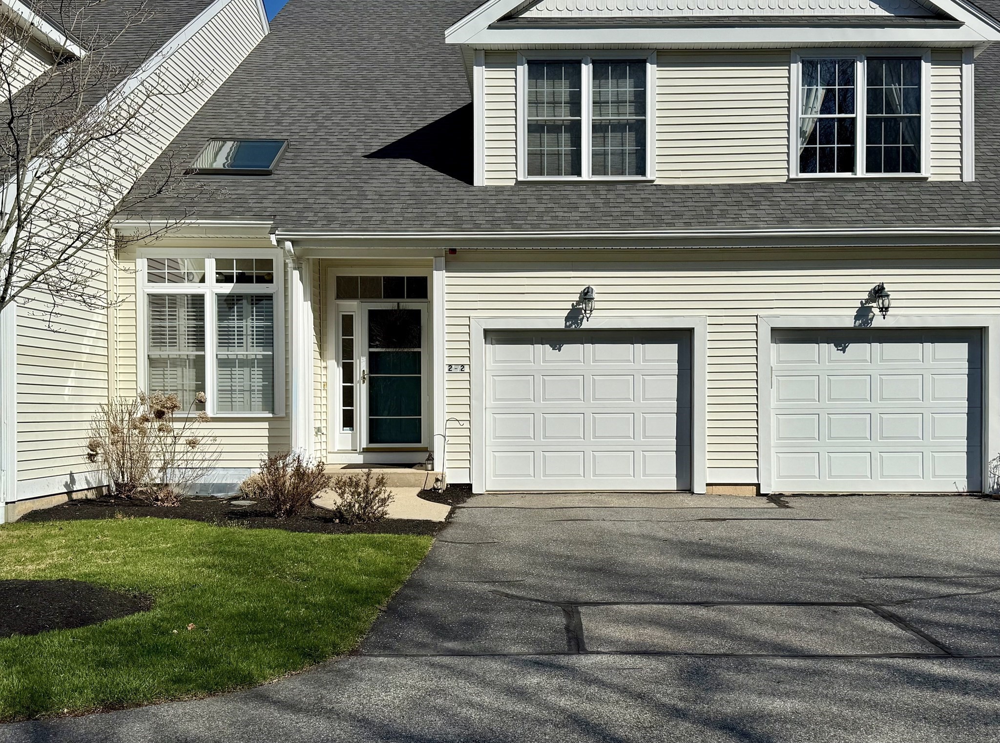 2 Kingson Ln Unit 2, Medway, MA 02053