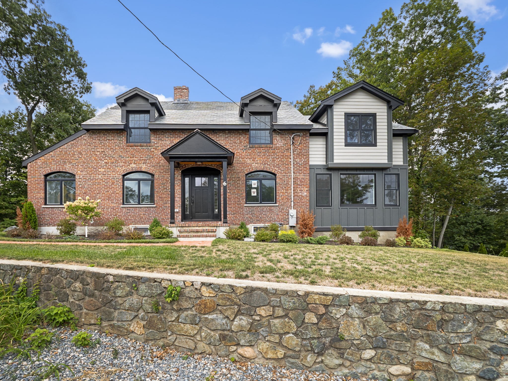 6 Lovis Ave, Wakefield, MA 01880