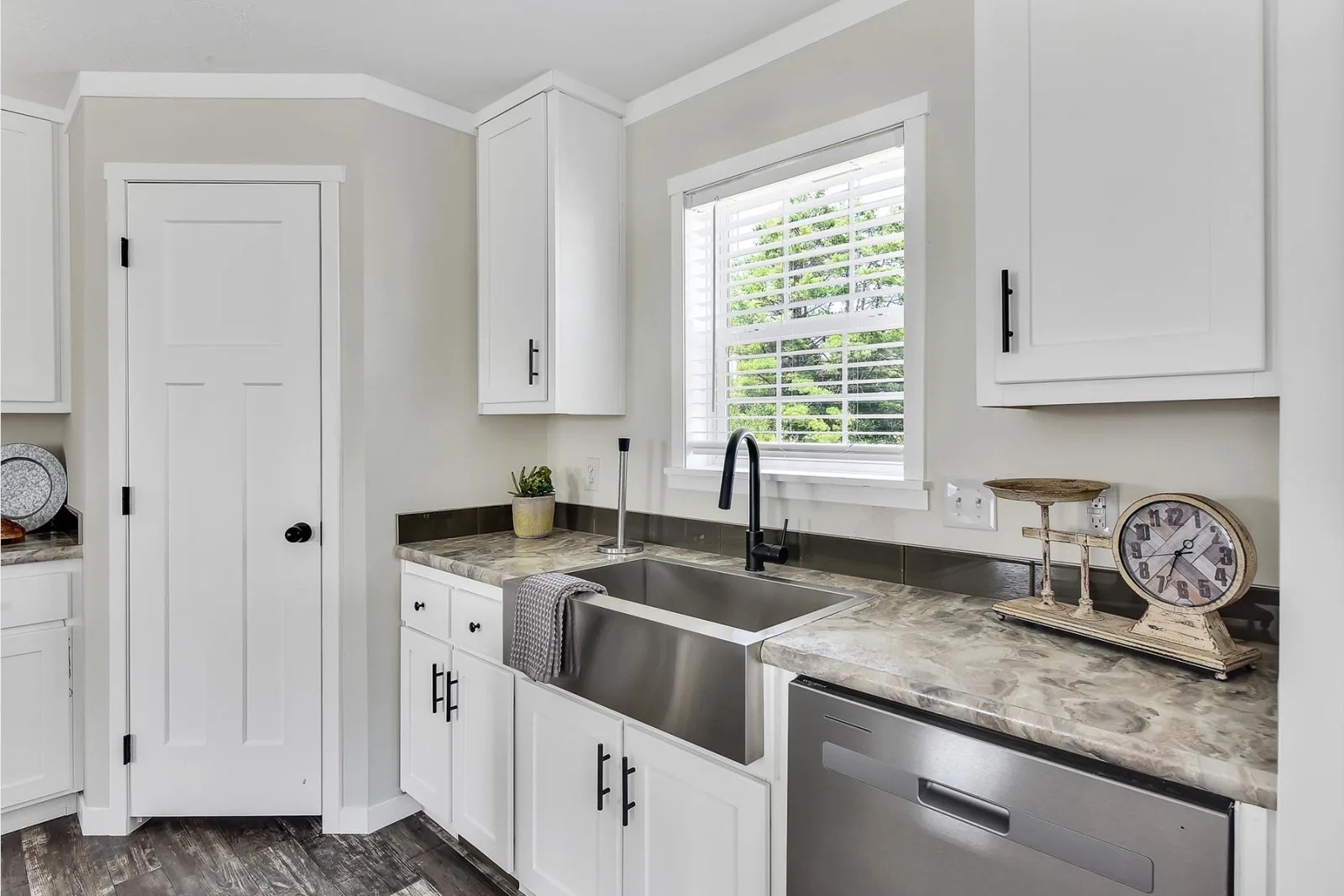 11 Annies Way, West Springfield, MA 01089 - Image 17