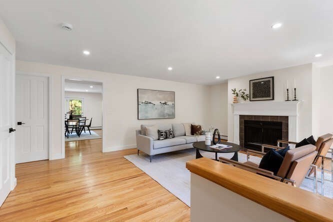 29 Cottage St Unit 29, Newton, MA 02464 - Image 3