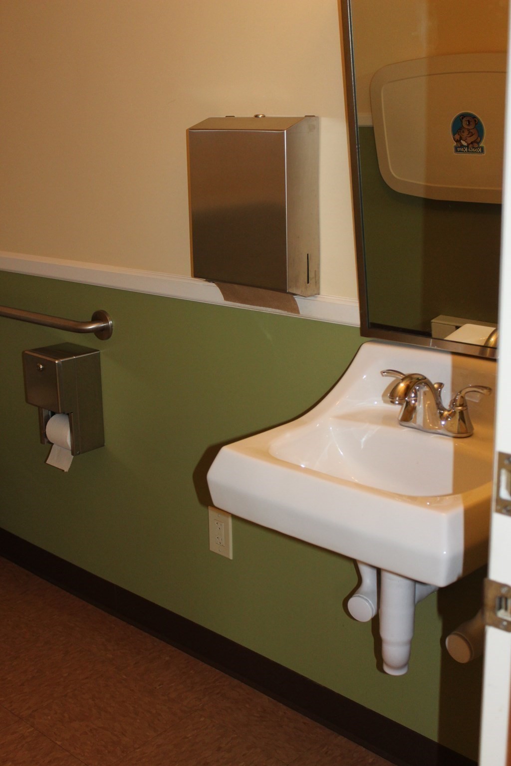 53 Pleasant St, Orange, MA 01364 - Image 16