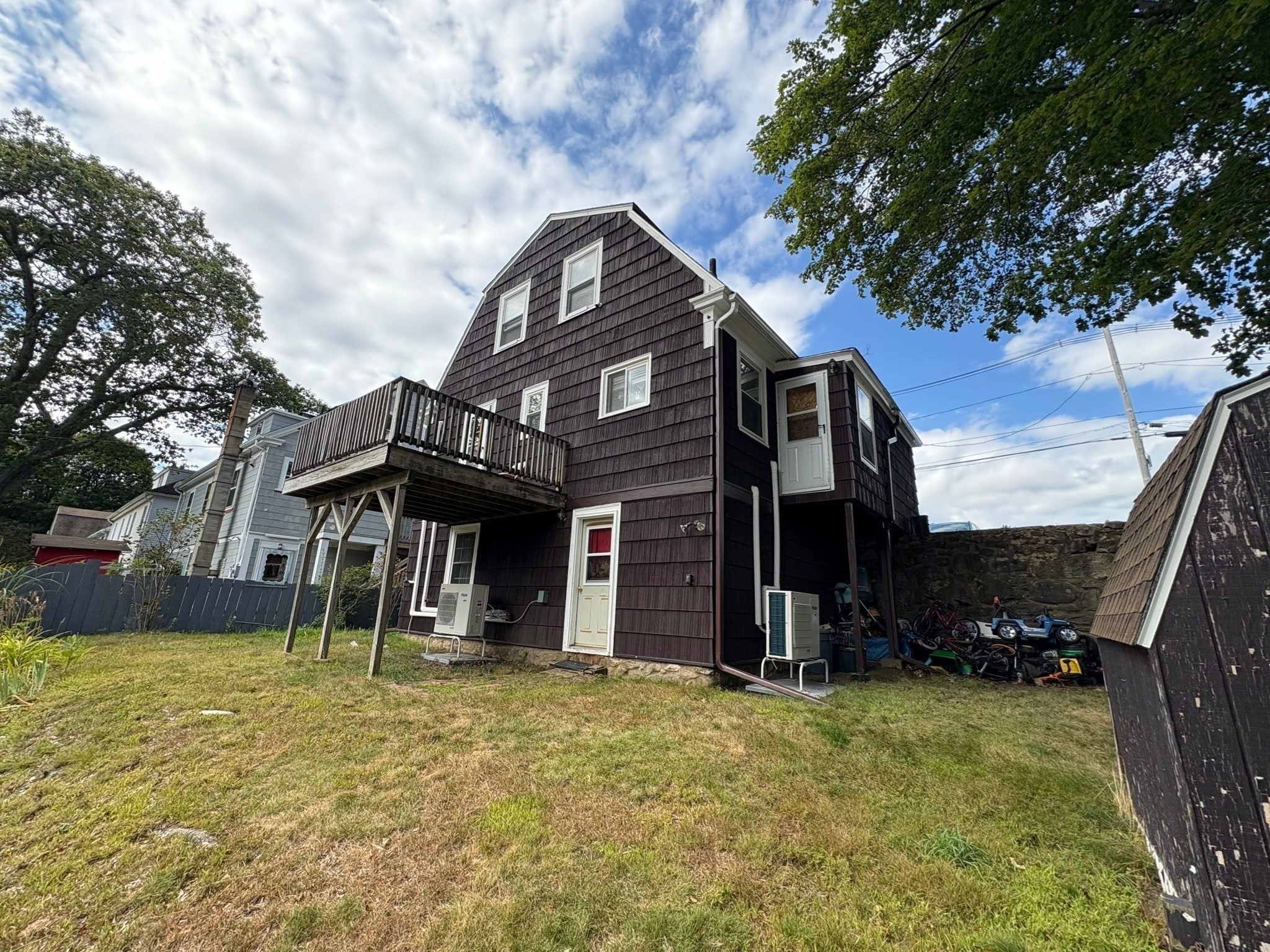 213 Woodland Ave, Gardner, MA 01440 - Image 1