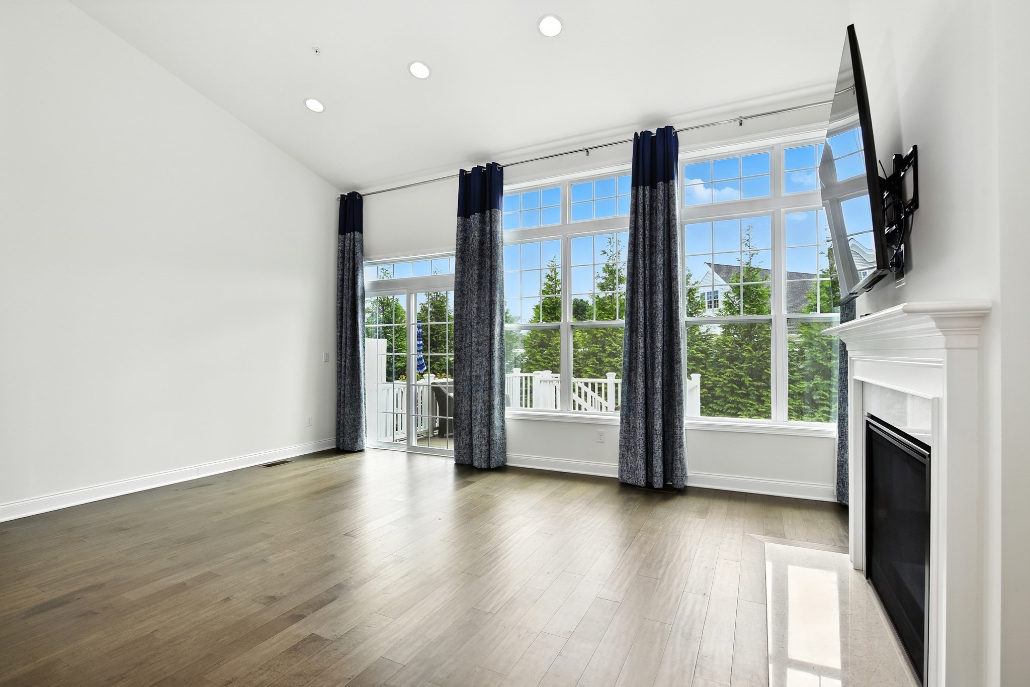 18 Lansing Way Unit 18, Millis, MA 02054 - Image 17