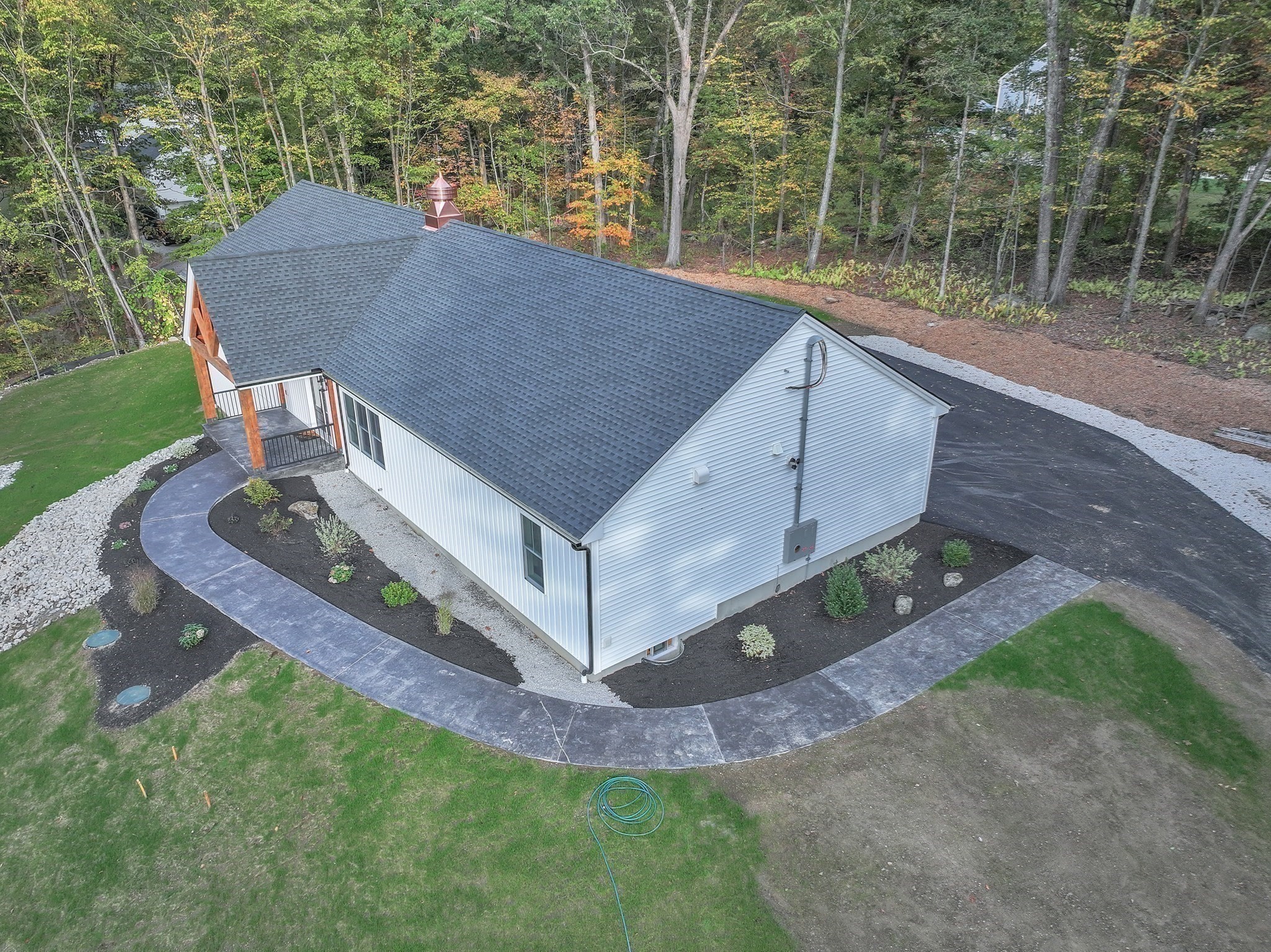 68 Lackey Dam Rd, Sutton, MA 01590