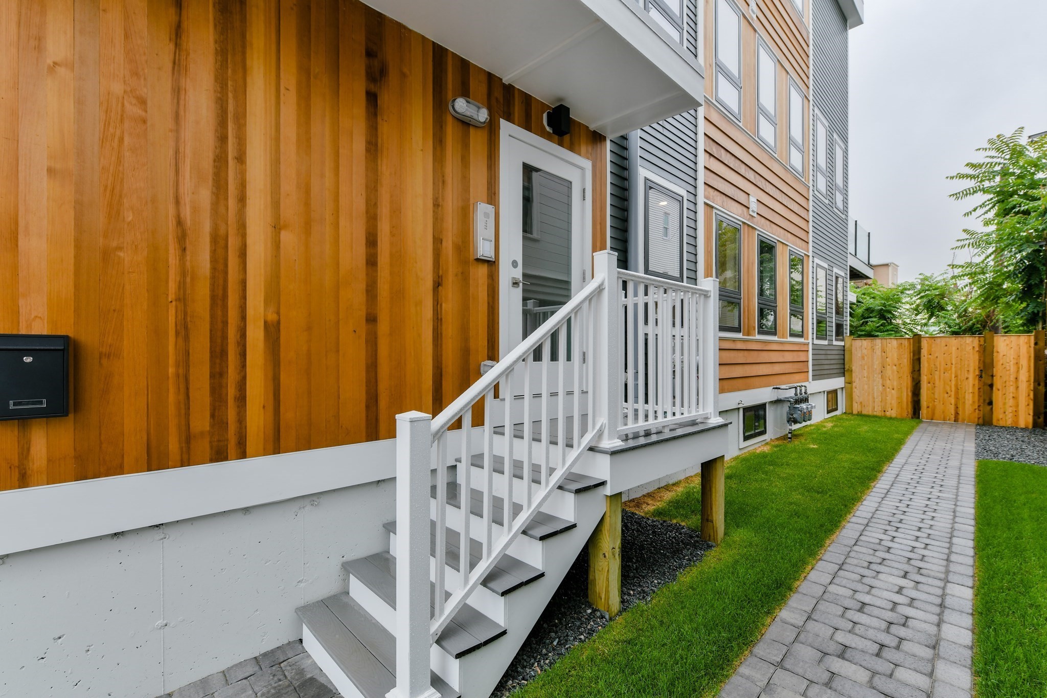 28 Berkshire St, Cambridge, MA 02141 - Image 20