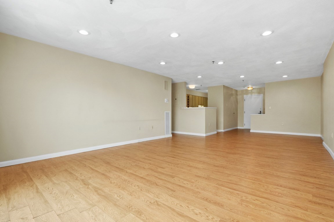 199 Coolidge Ave Unit 401, Watertown, MA 02472 - Image 6