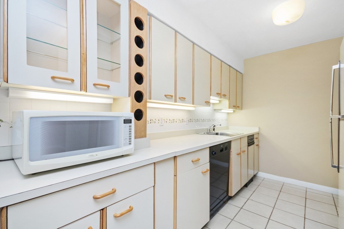 199 Coolidge Ave Unit 401, Watertown, MA 02472 - Image 8