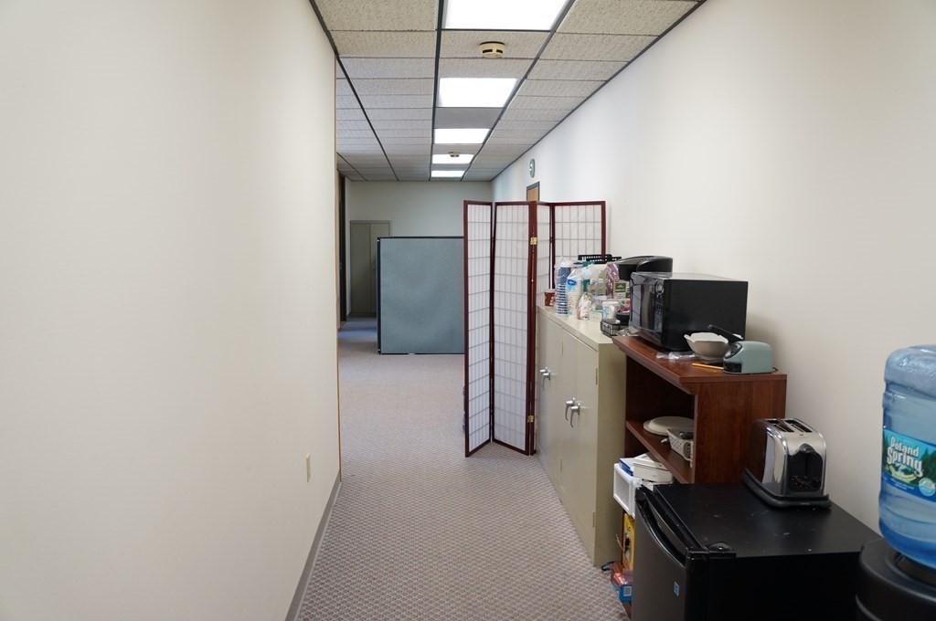 231 Sutton St Unit 2C, North Andover, MA 01845 - Image 10