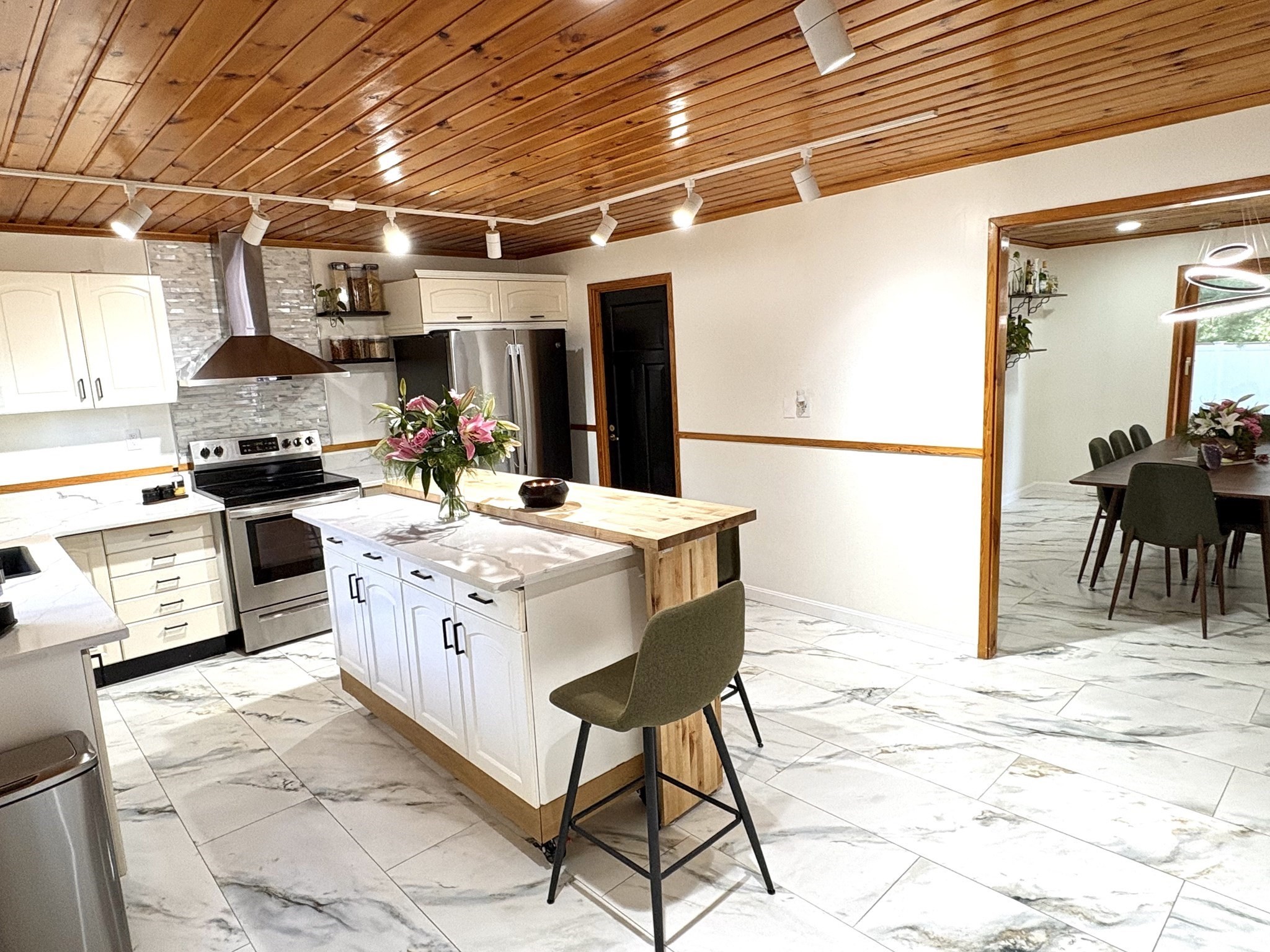 2 Pat Dr, Danvers, MA 01923 - Image 10