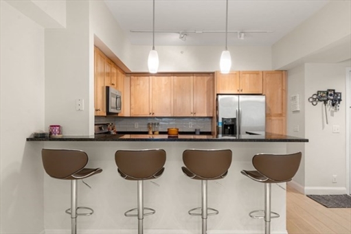 550 Pleasant St, Apt 307