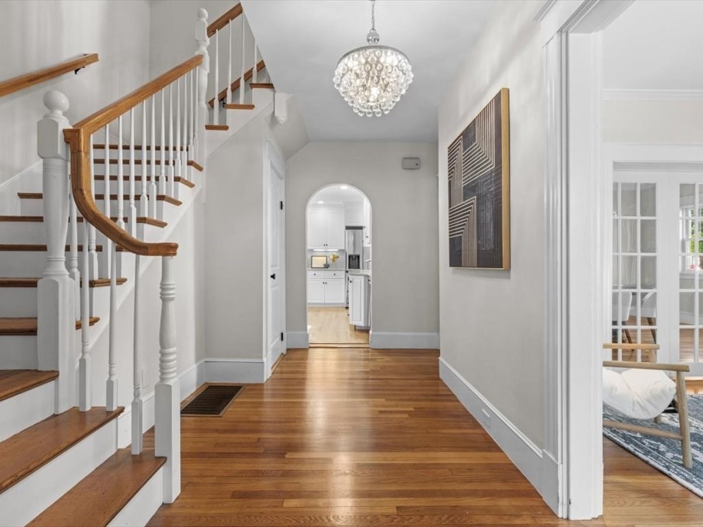 51 Bourne St Unit 51, Newton, MA 02466