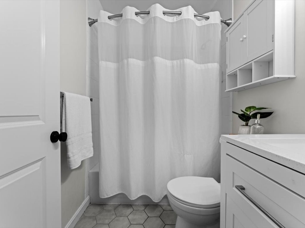 51 Bourne St Unit 51, Newton, MA 02466 - Image 33