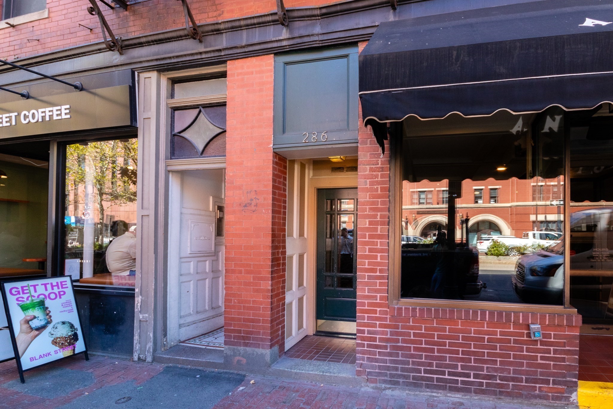 286 Cambridge St. Unit 8, Beacon Hill, Boston, MA 02114 - Image 23