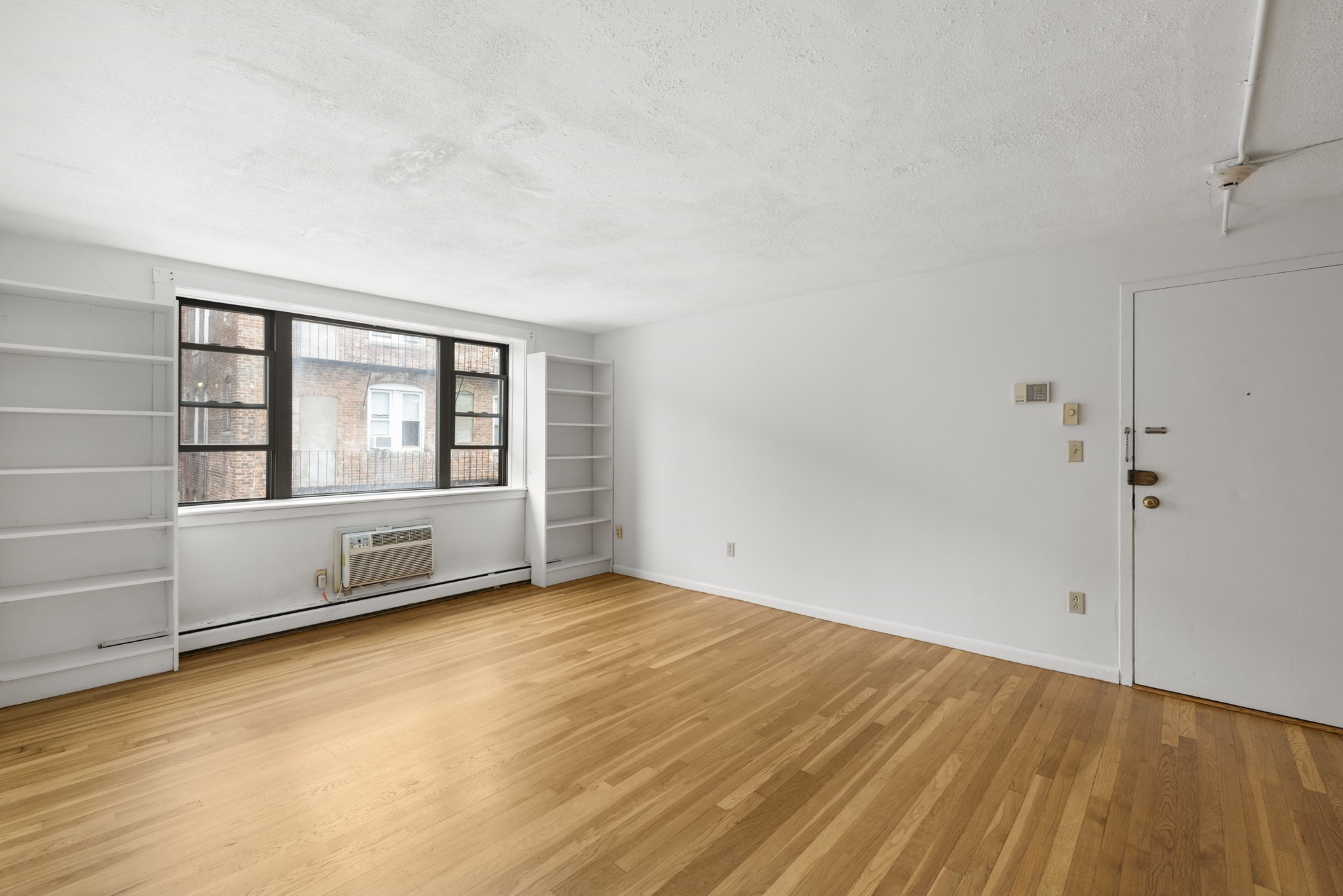 70 Jamaicaway Unit 16, Mission Hill, Boston, MA 02130 - Image 2