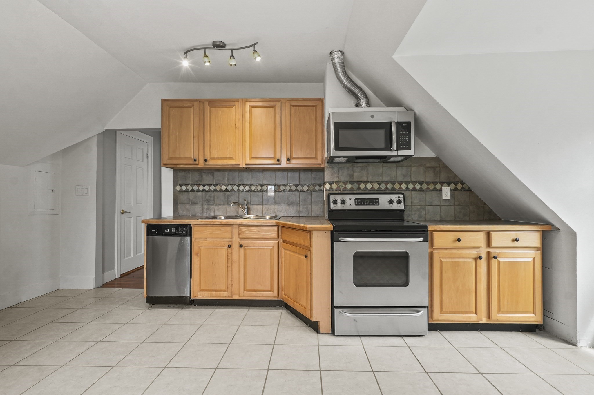 8 Marbury Terrace Unit 3, Jamaica Plain, Boston, MA 02130 - Image 9