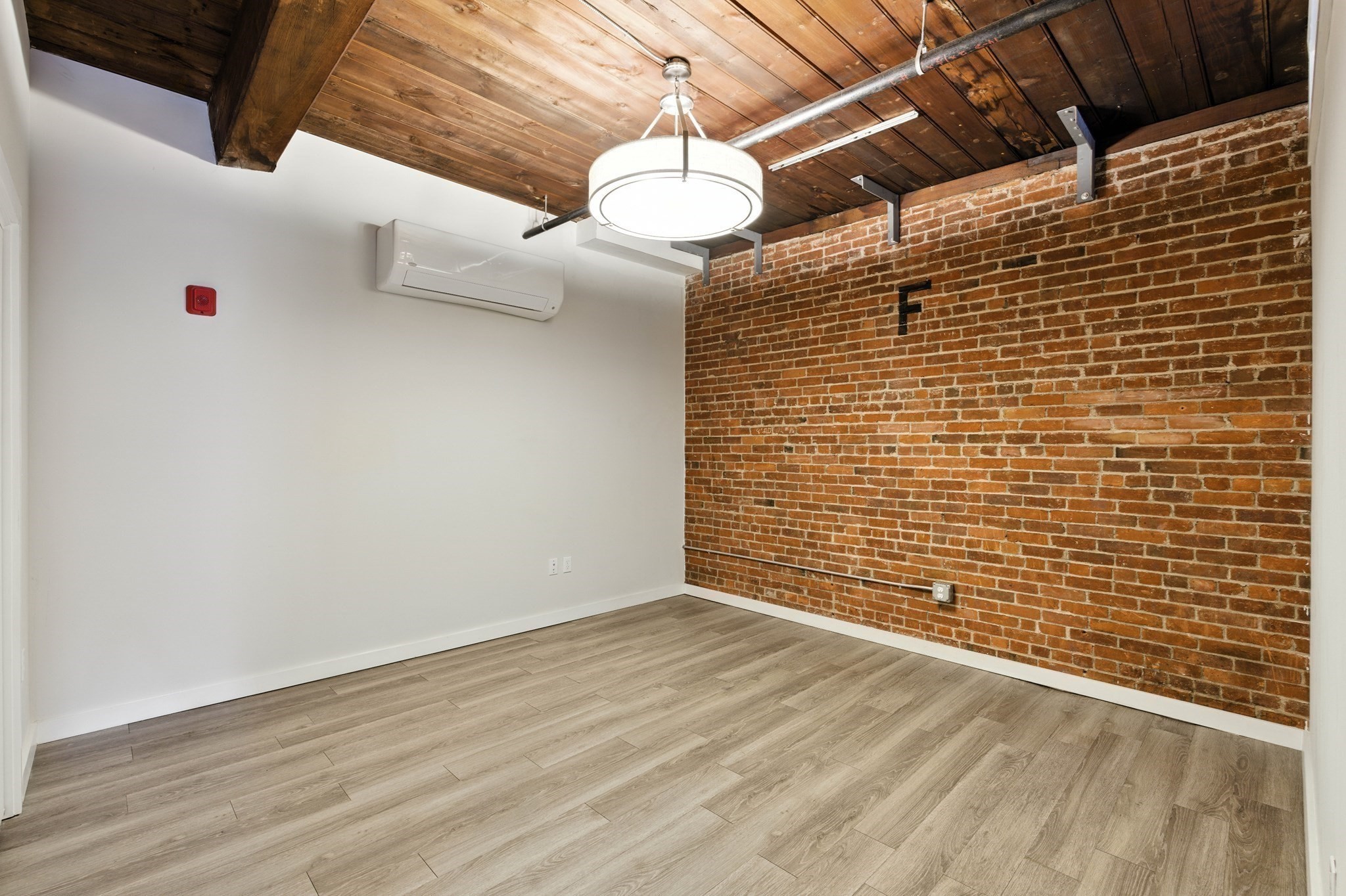 55 Sterling St Unit 306, Clinton, MA 01510 - Image 12