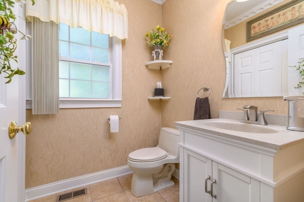 53 Queens Circle, Raynham, MA 02767 - Image 30