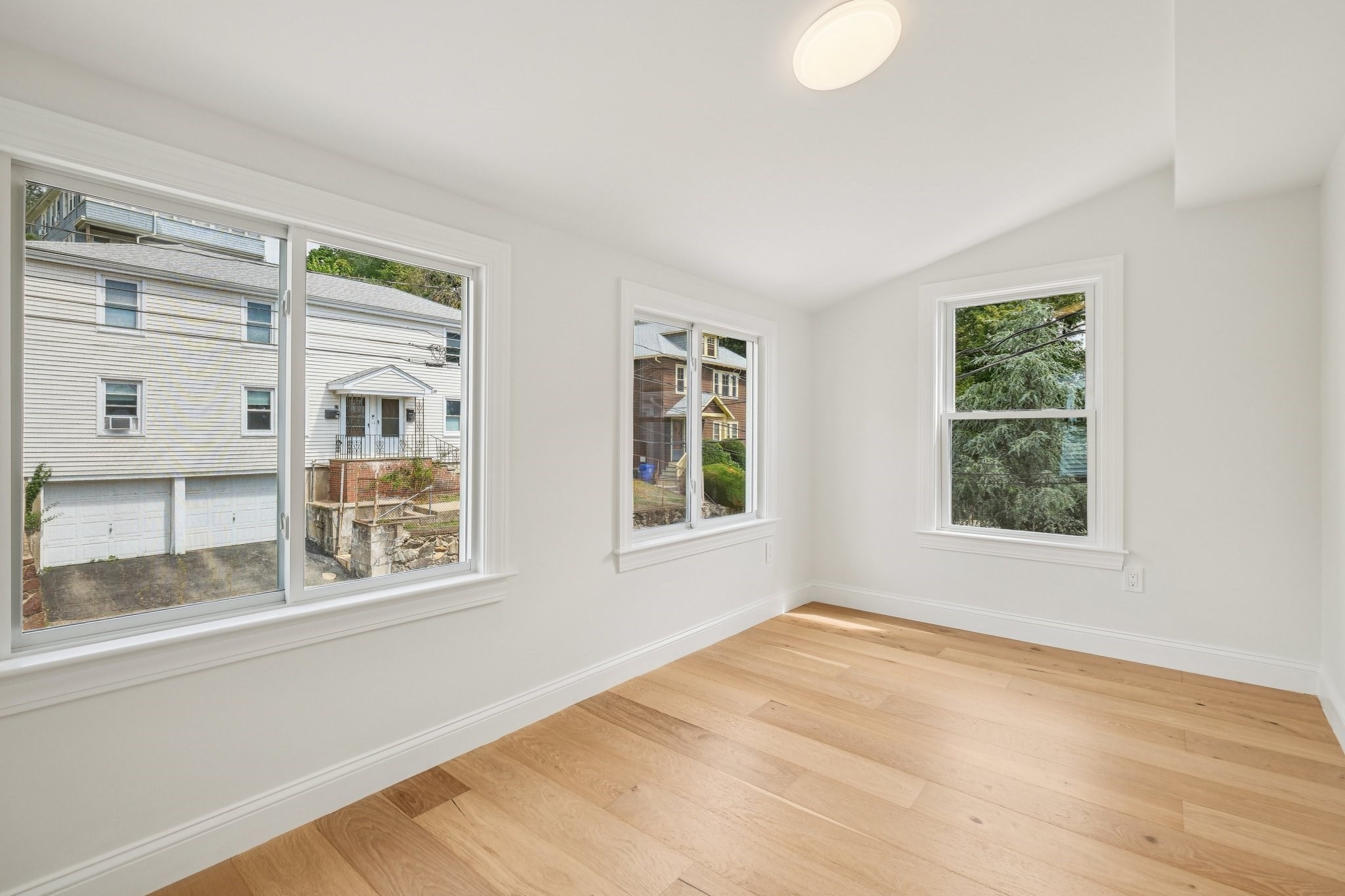 32 Larch Unit 32, Brighton, Boston, MA 02135 - Image 12