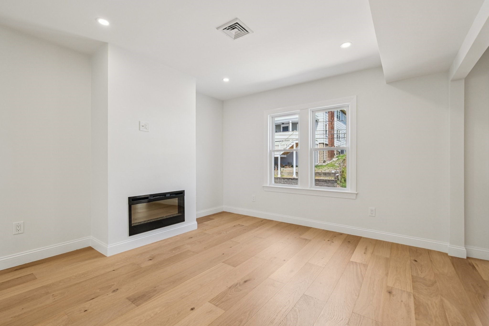 32 Larch Unit 32, Brighton, Boston, MA 02135 - Image 9