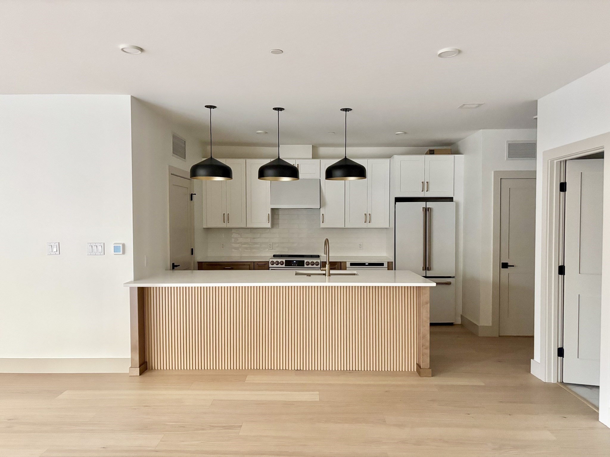 1025 Massachusetts Avenue Unit 204, Arlington, MA 02476 - Image 3