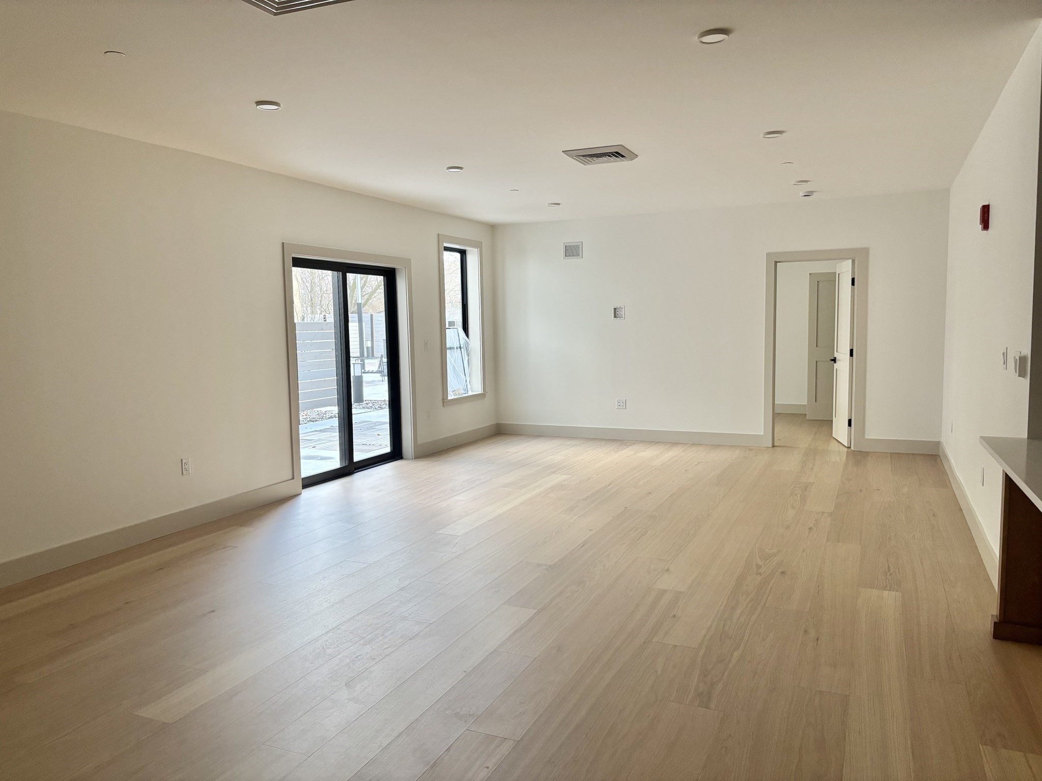 1025 Massachusetts Avenue Unit 204, Arlington, MA 02476 - Image 4